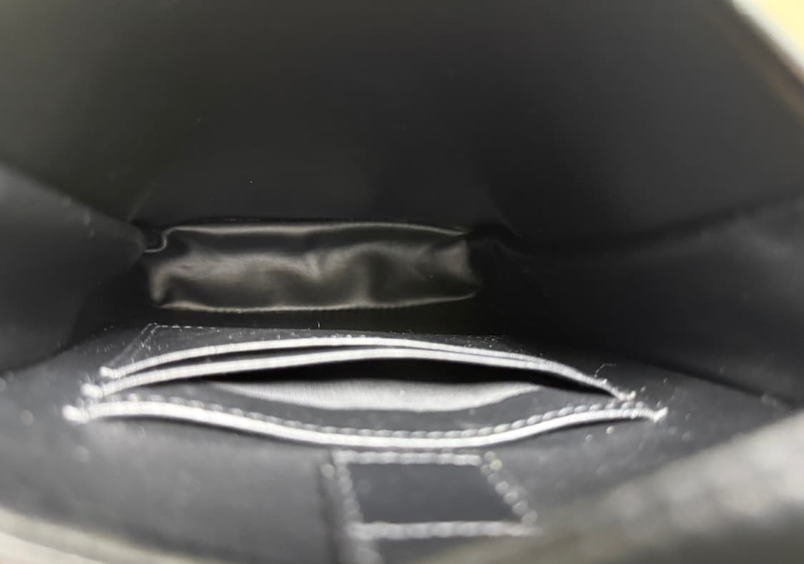 버버리 올림피아 카프스킨 크로스백 블랙 상품이미지9