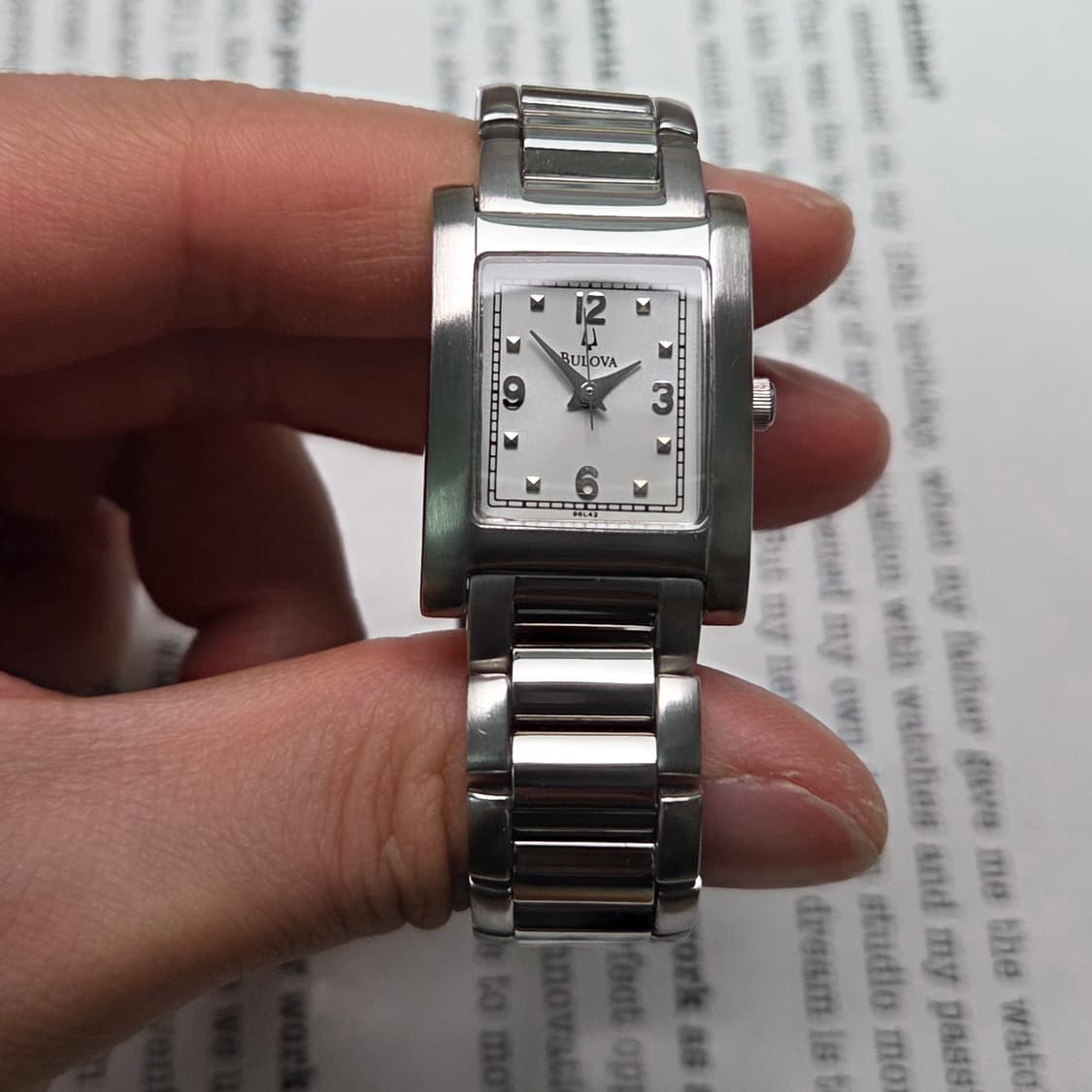 빈티지 부로바 탱크 실버판 칼침핸즈 쿼츠 여성용 브레이슬릿 ver.  상품이미지3