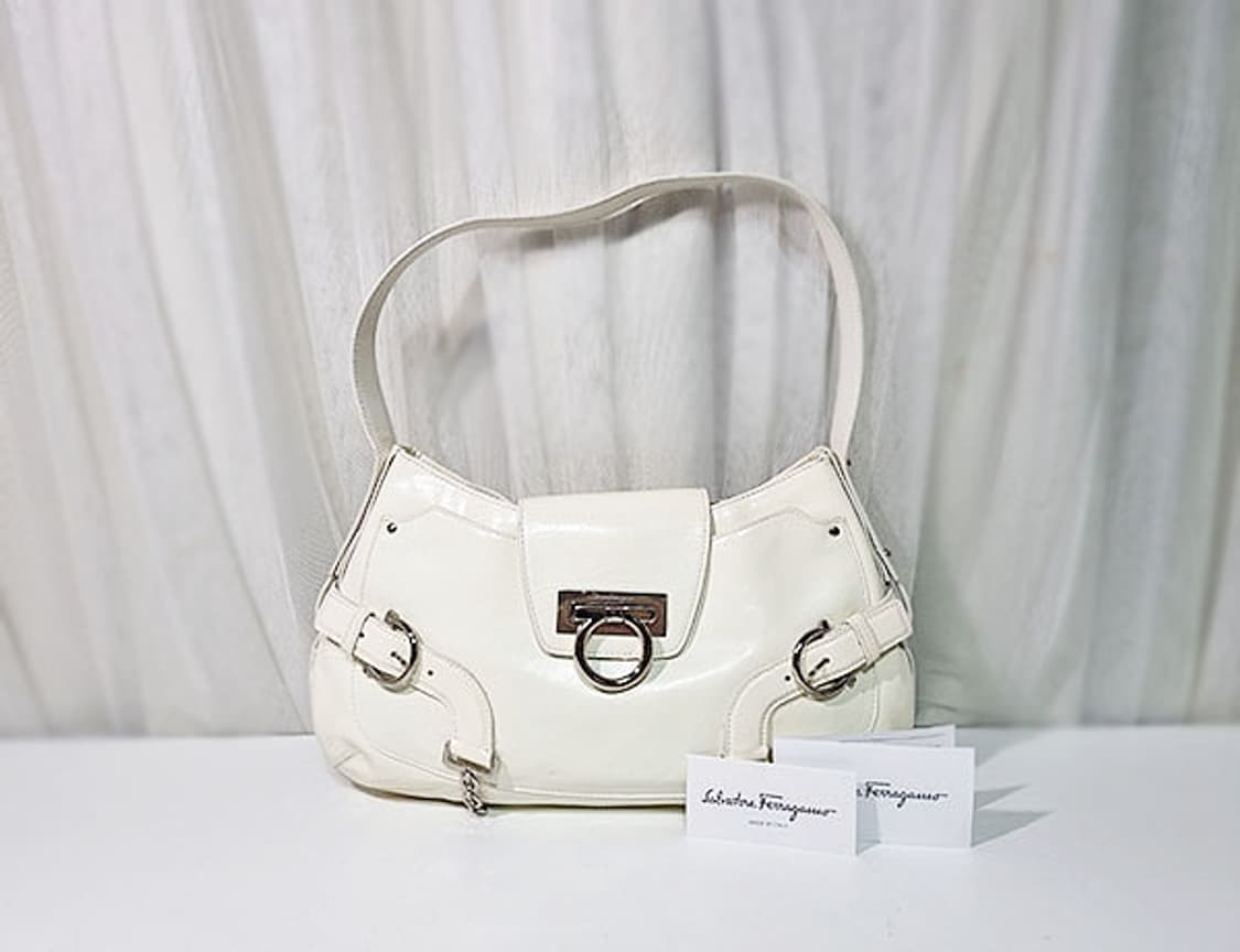 페라가모 숄더 상품이미지1