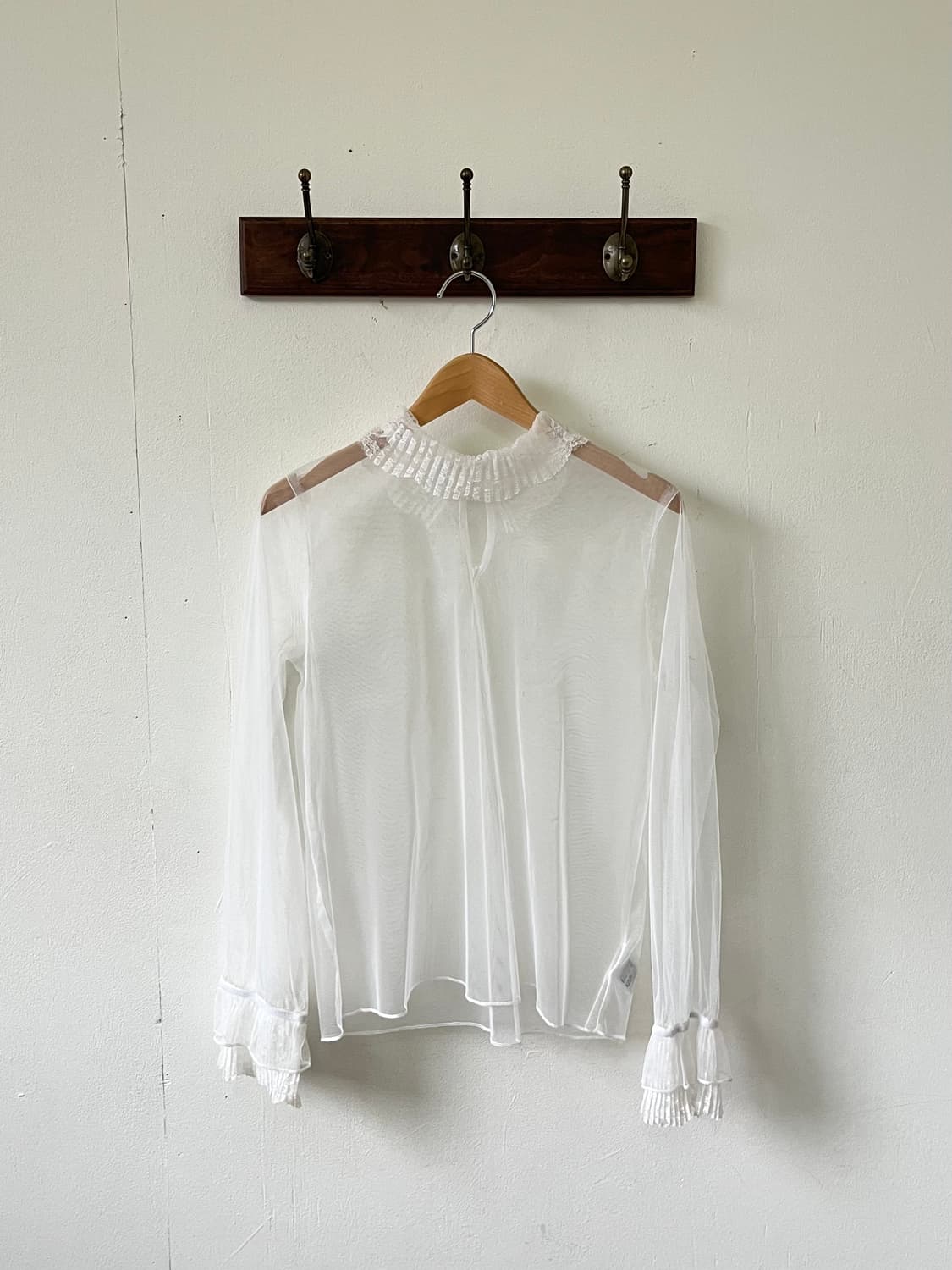 apres jour 시스루 레이스 탑 상품이미지1