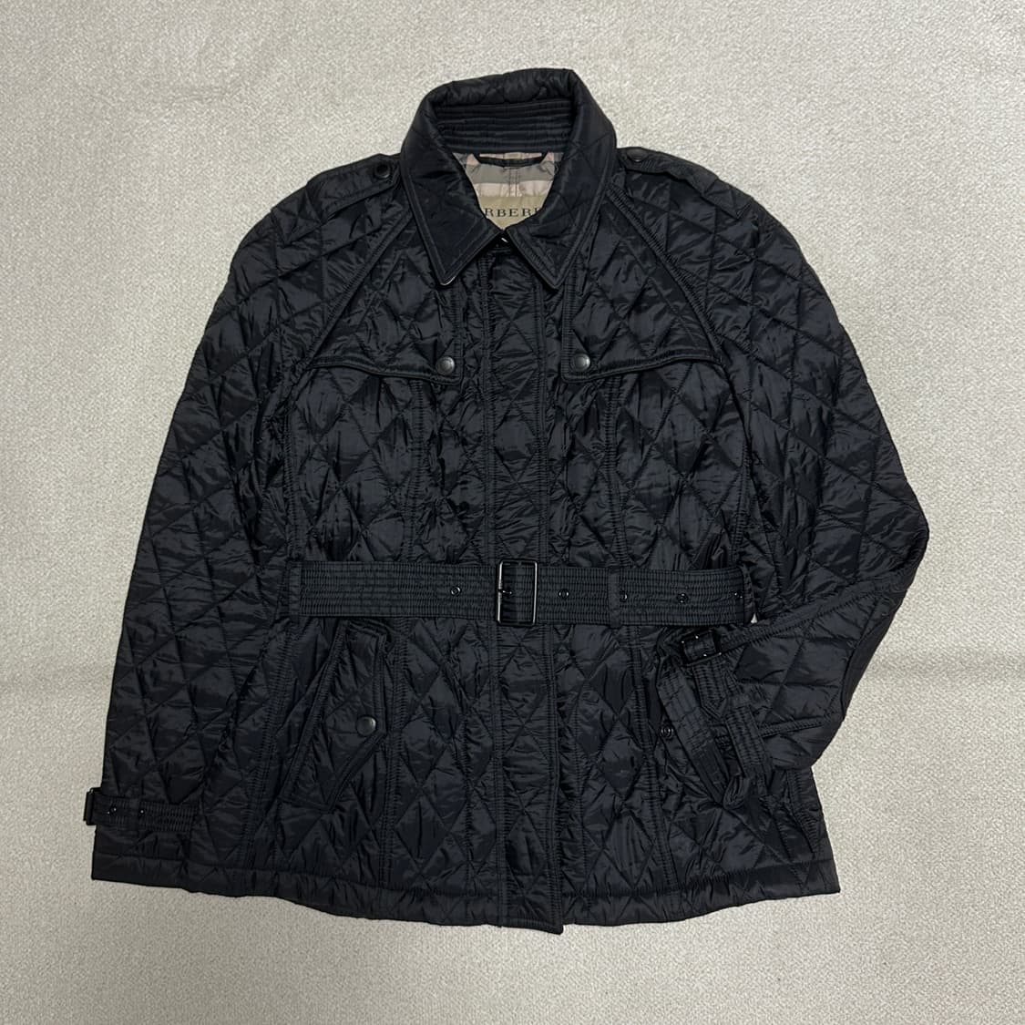 버버리 벨티드 퀄팅 패딩 자켓 상품이미지1