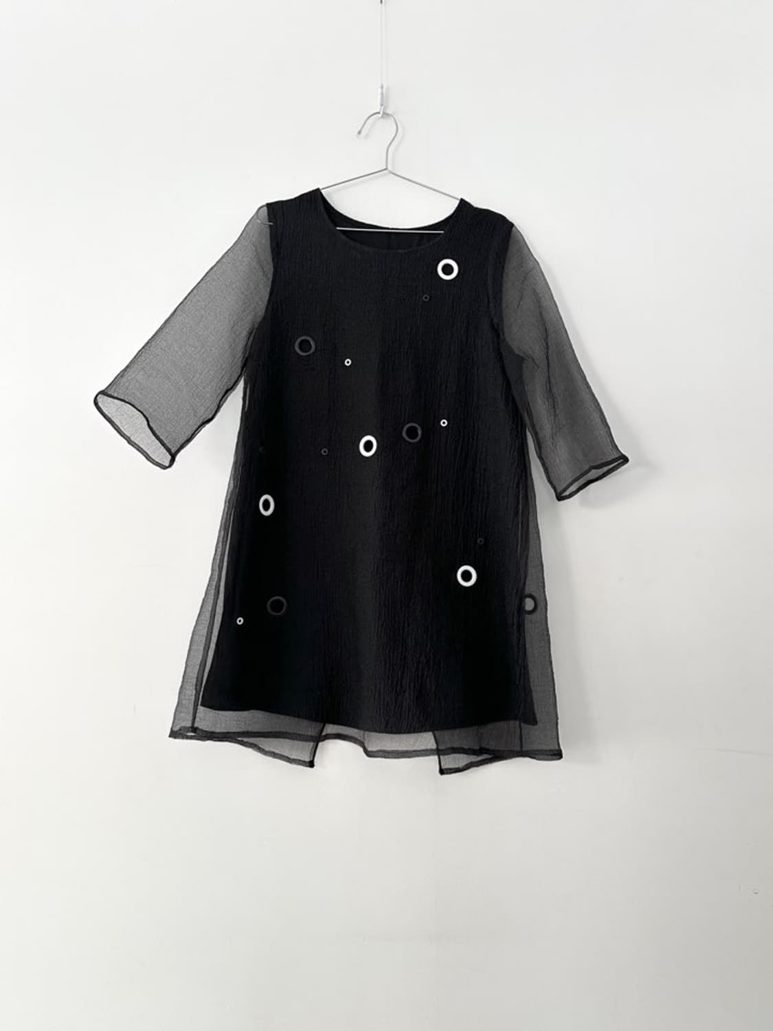 Circle punching orgnaza blouse & ops  상품이미지1