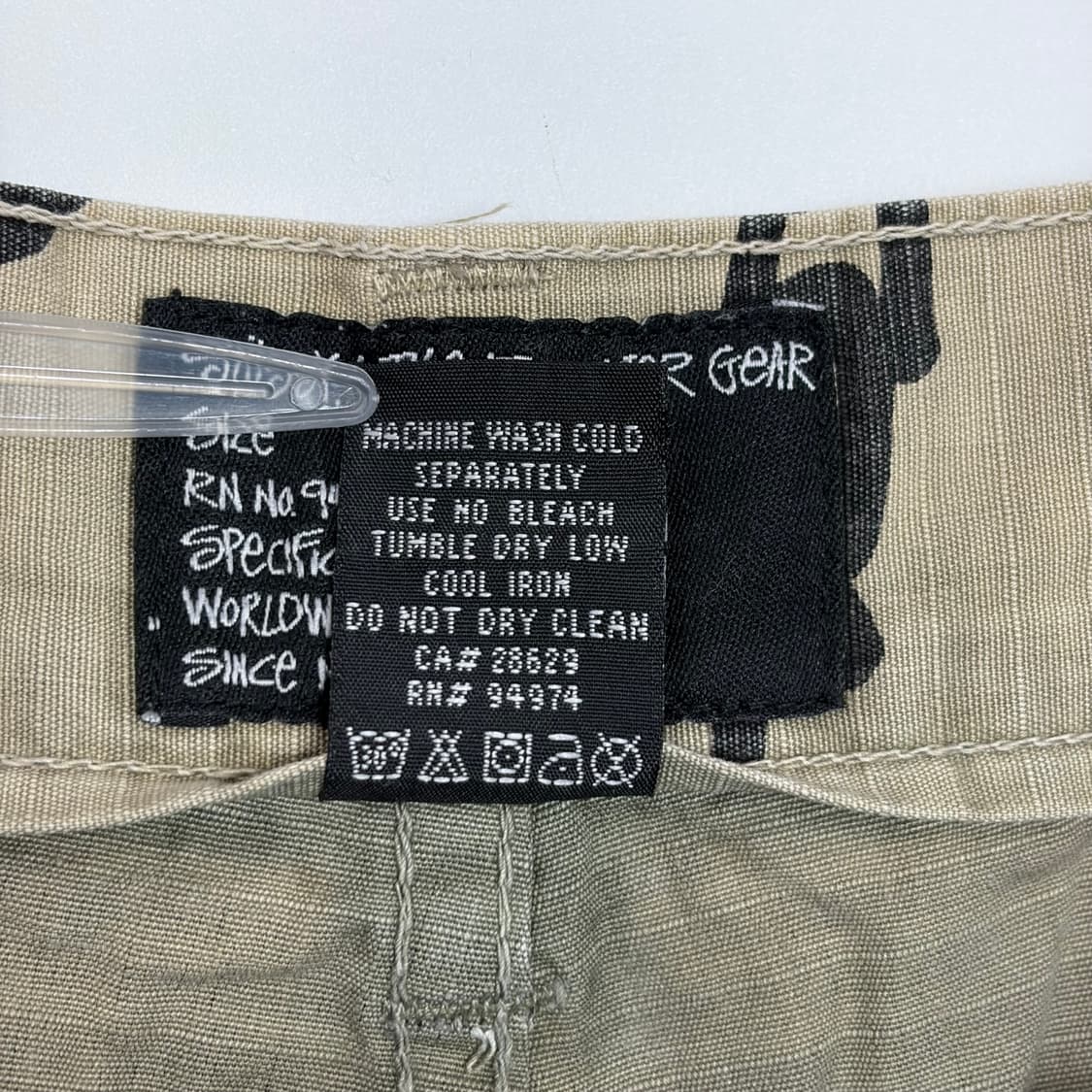 스투시 퓨츄라 패턴 반바지 팬츠 상품이미지8