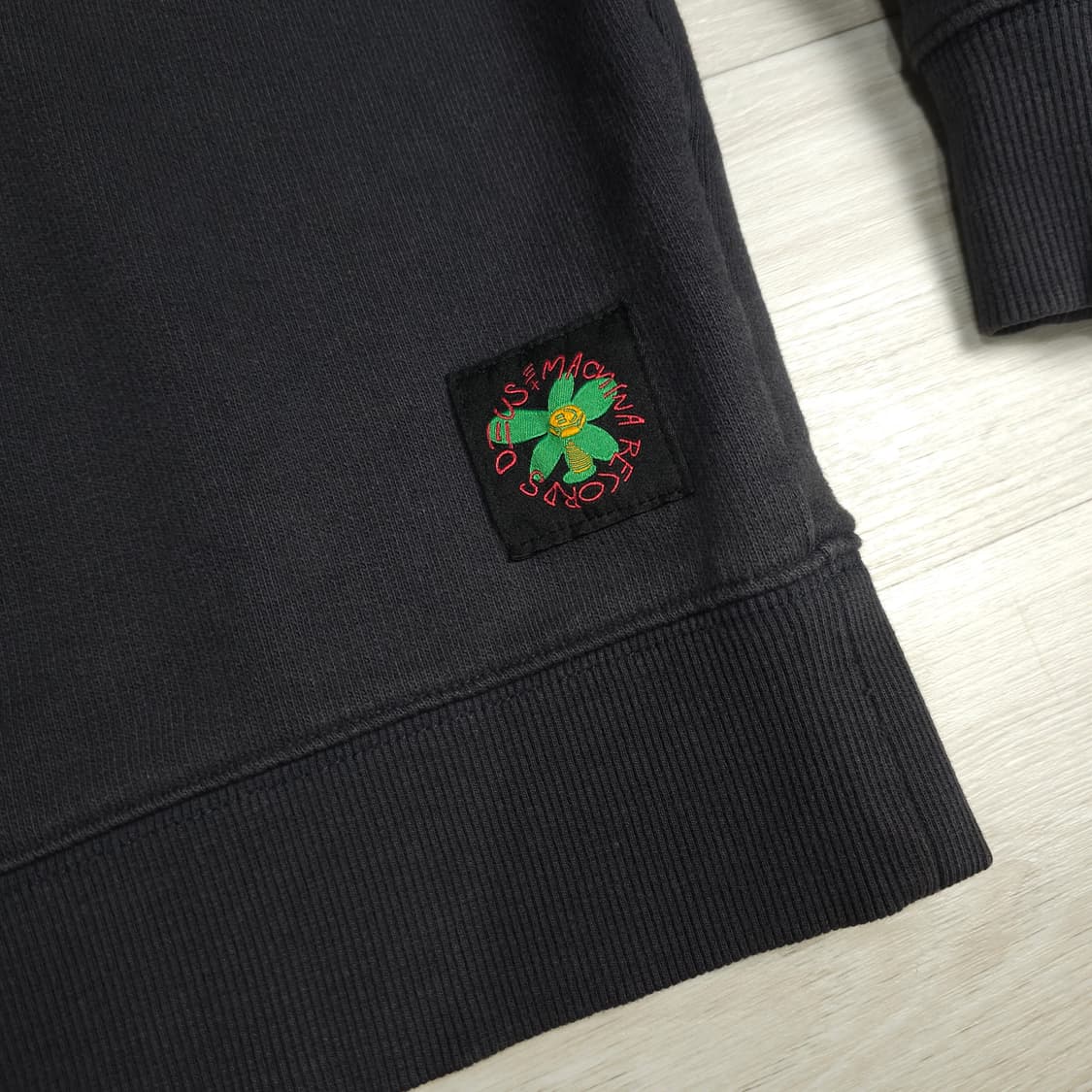 DEUS 데우스 맨투맨 XL 상품이미지5