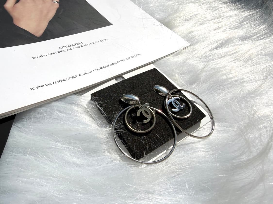실버 링 레이어드 샤넬 이어링 상품이미지8