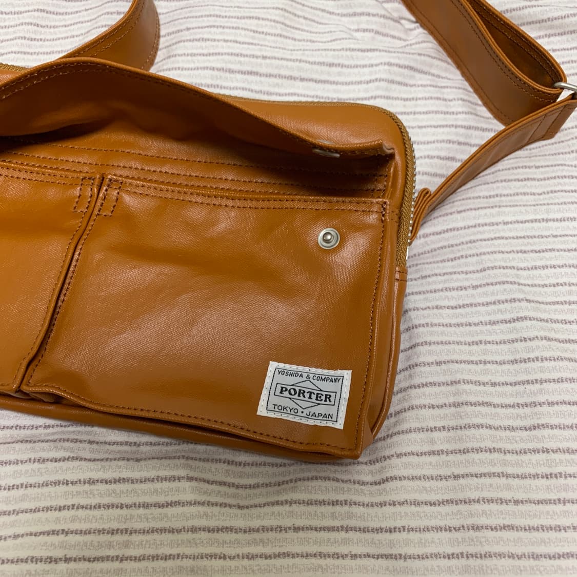포터 프리스타일 숄더백 (카멜) 상품이미지4