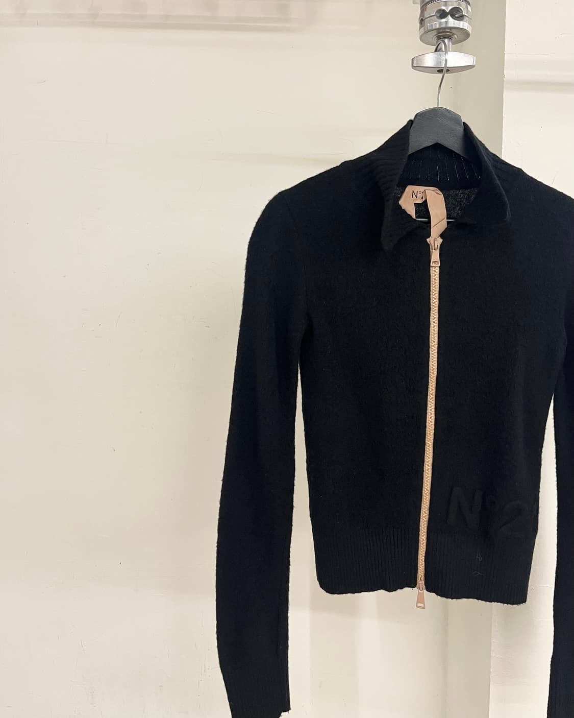 N21 블랙 모헤어 블렌드 니트 블루종 자켓 상품이미지3