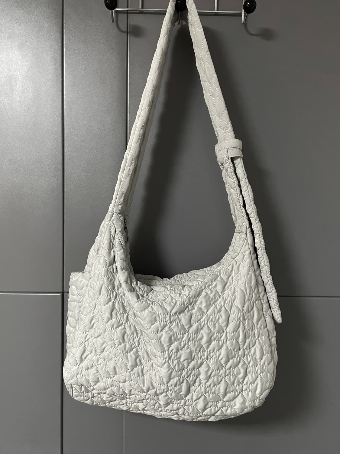 애드오프 리브 패디드 백 그레이 addoff LIV PADDED BAG  상품이미지3