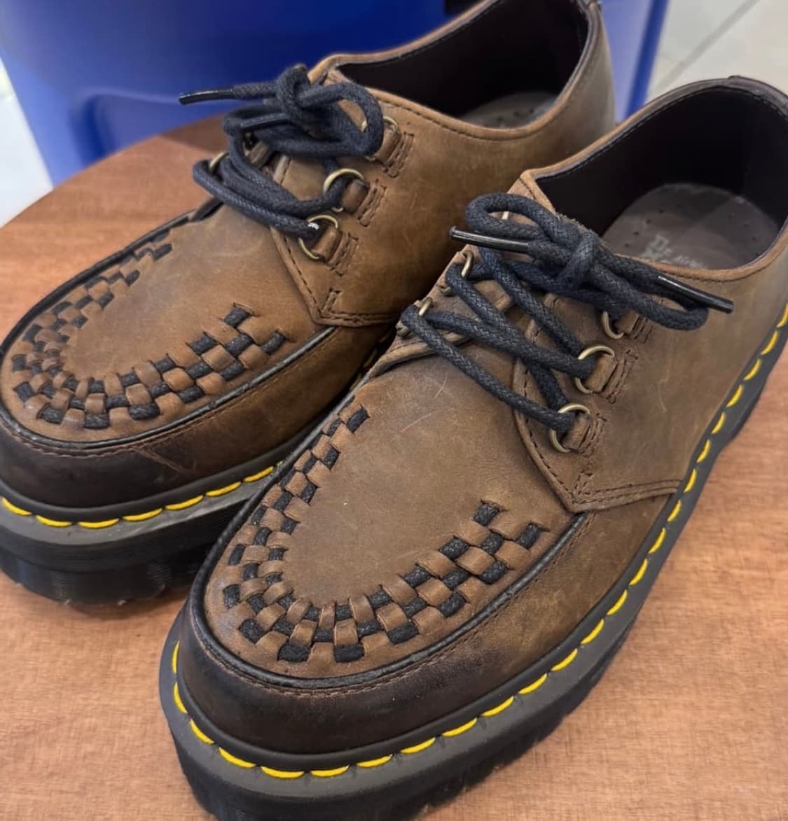 닥터마틴 애슐리 클로퍼 다크브라운 240구해요.. ㅜㅠ 상품이미지1