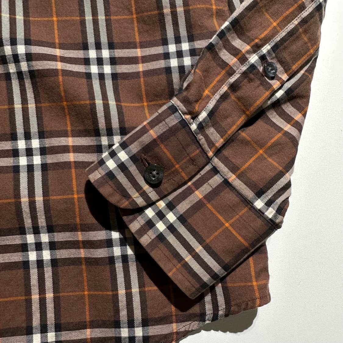 버버리 자수로고 포켓 체크 셔츠 상품이미지6