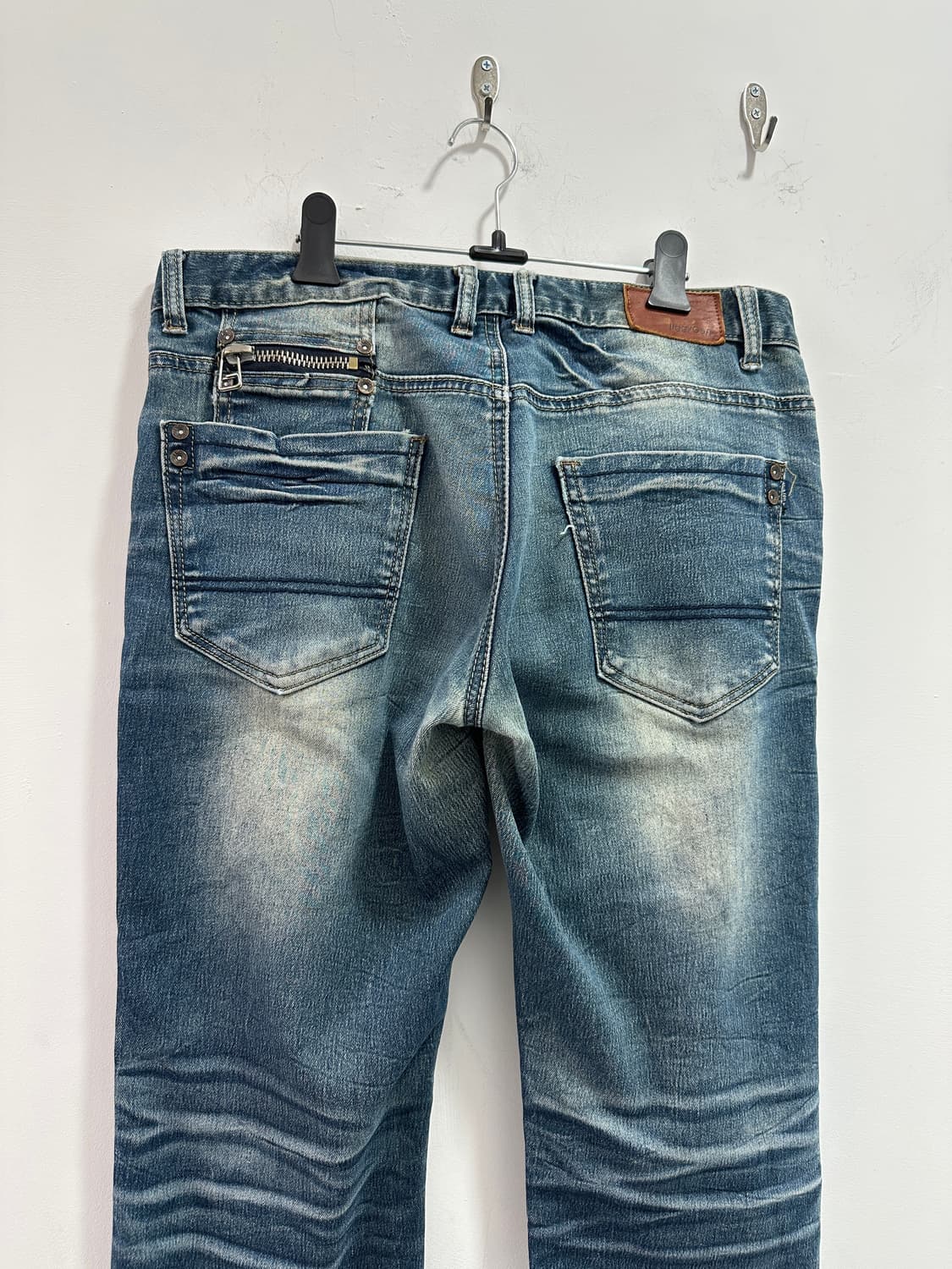 Vintage fade lines back zipper denim pan 상품이미지9