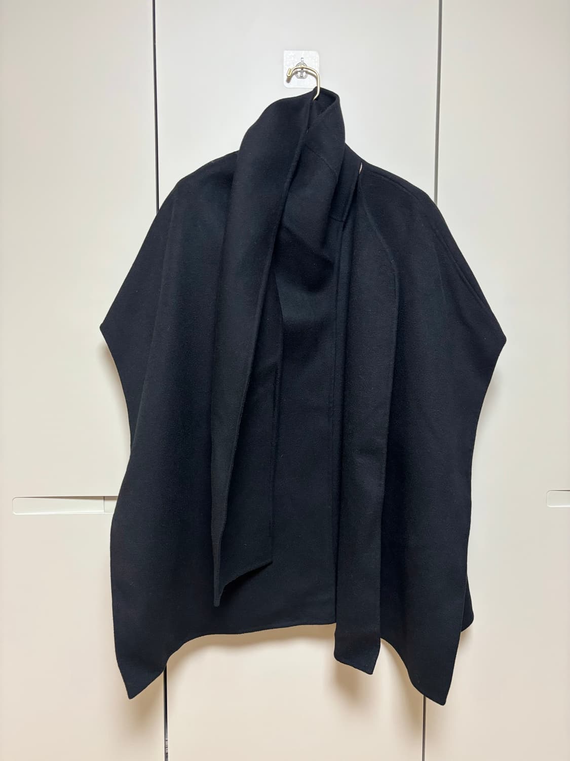 코스 블랙 케이프 코트 (망토 스타일) 상품이미지1