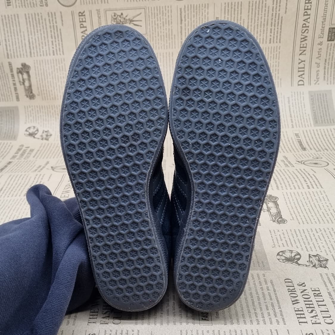 아디다스 가젤 코어블랙 여성스니커즈225 상품이미지3