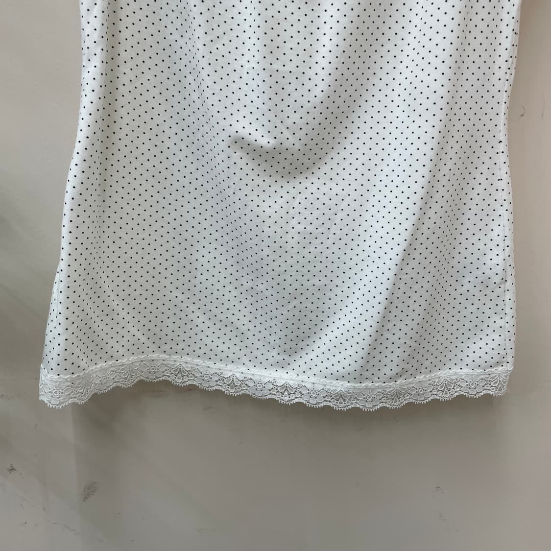 여리 페어리 라떼갸루 화이트 도트 레이스 나시탑 상품이미지3