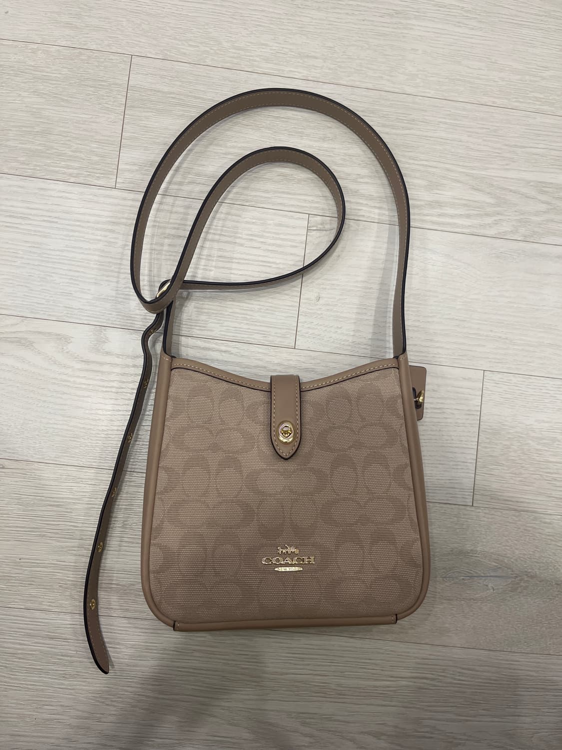 코치 해들리 시그니처 캔버스 미니 크로스백 상품이미지4