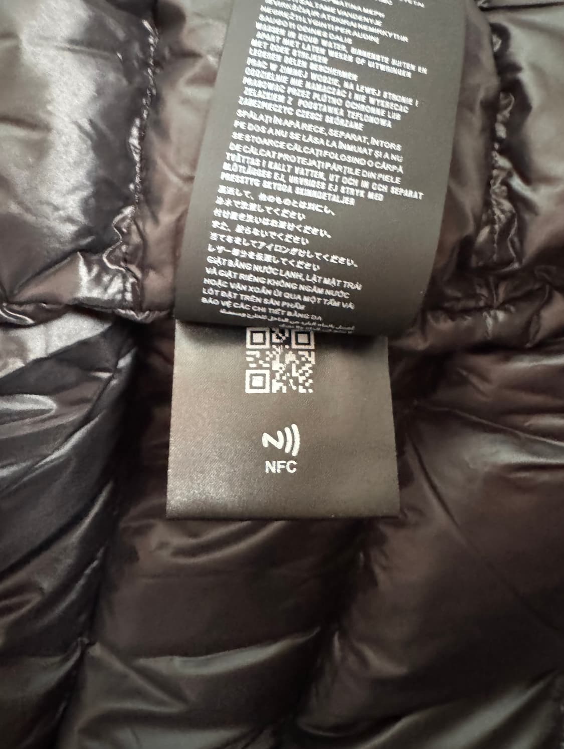 프라다 리나일론 크롭 패딩 자켓 M 상품이미지6