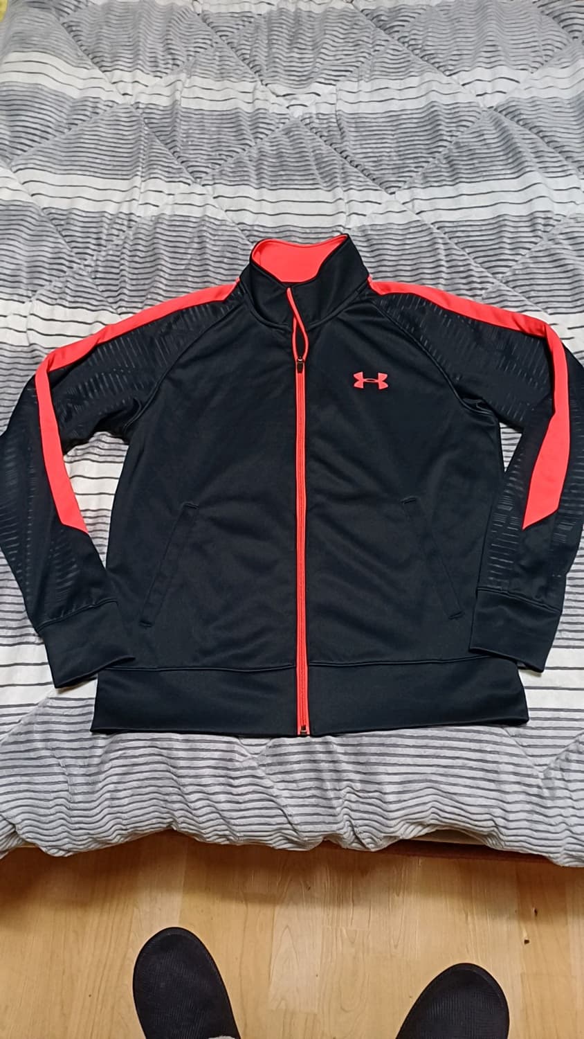 언더아머 저지 100 가슴54 기장67 상품이미지1