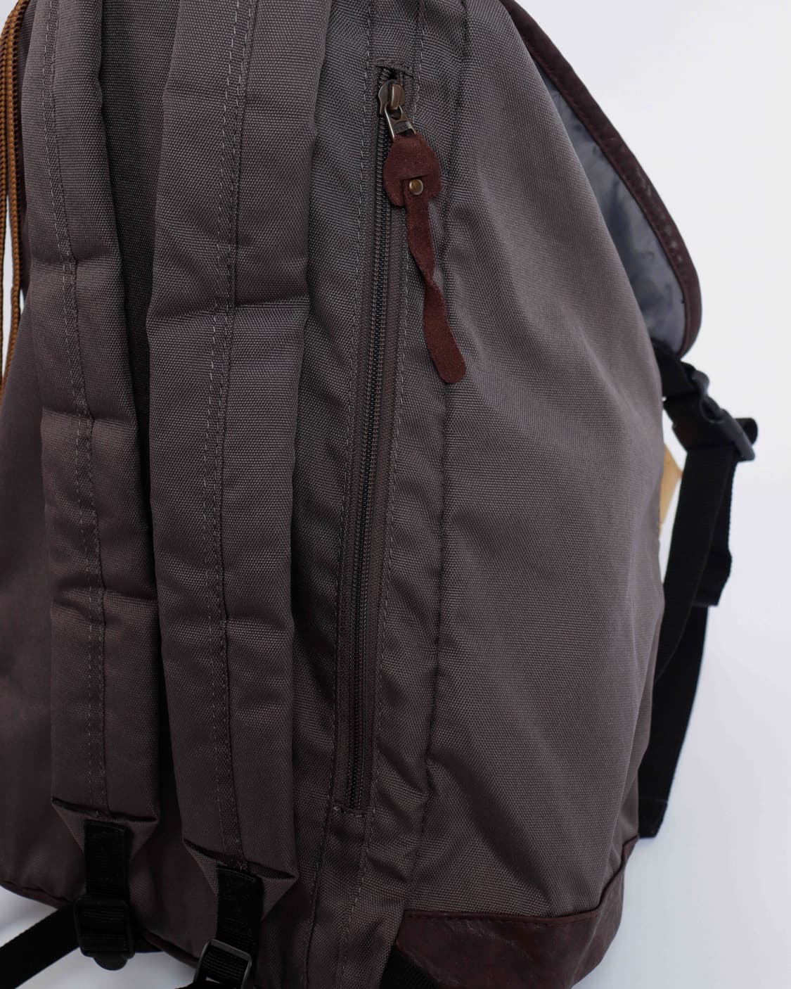 [BEAMS BOY] 빈티지 하이브리드 캠퍼 백팩 상품이미지9