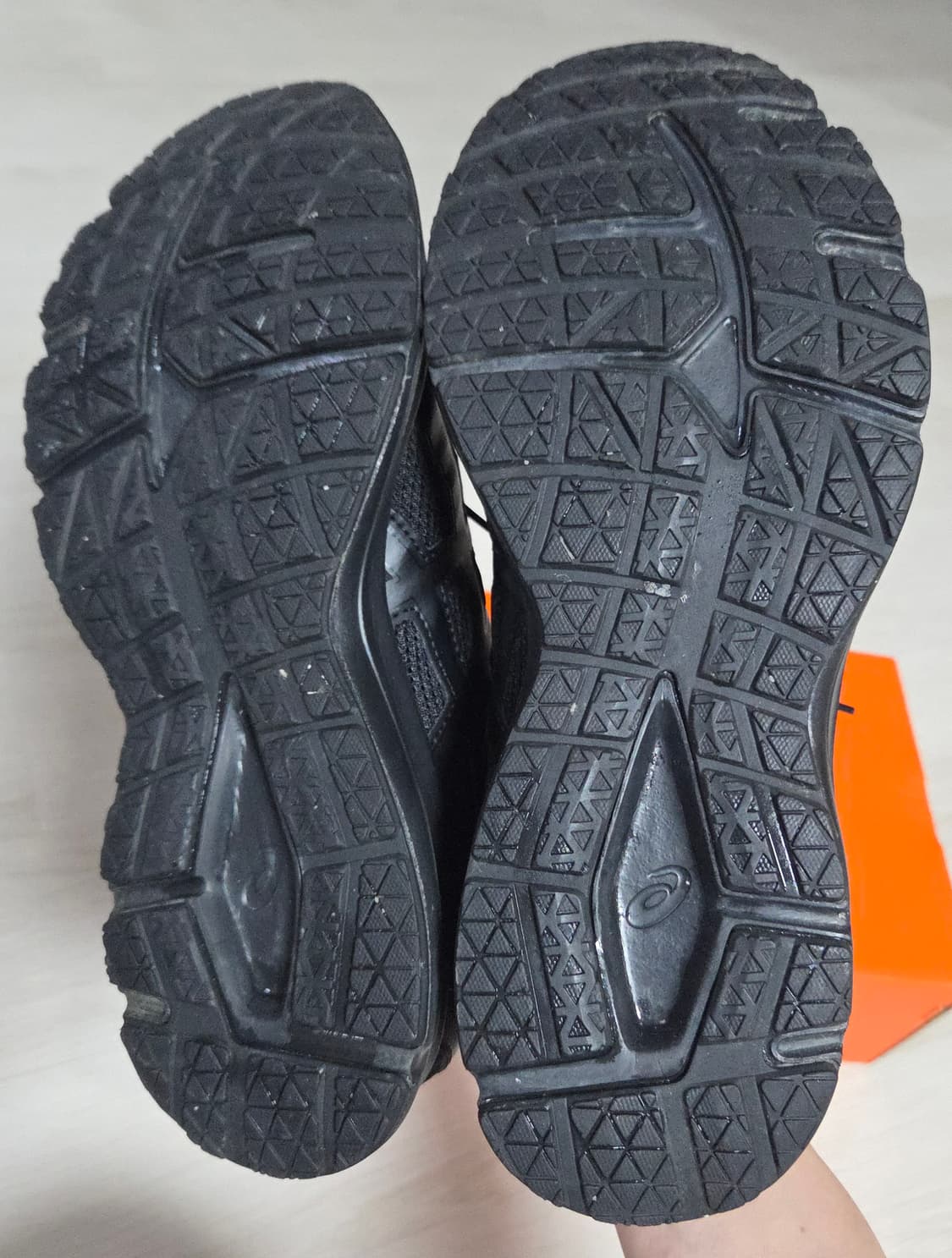 아식스 조그100 2 트리플 블랙 상품이미지8