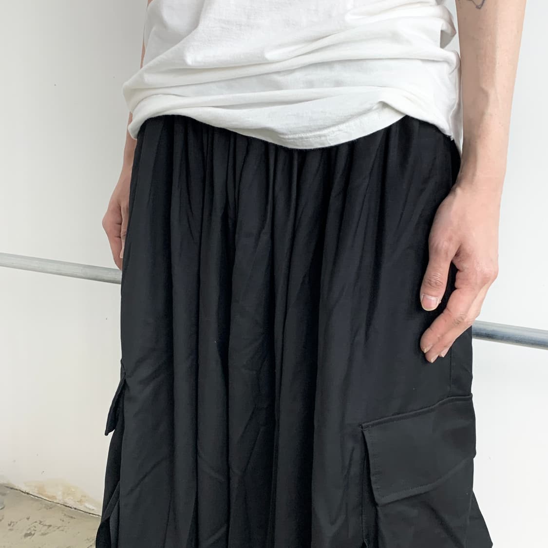 노 아이디 블랙 와이드 변형 스커트 팬츠 상품이미지2