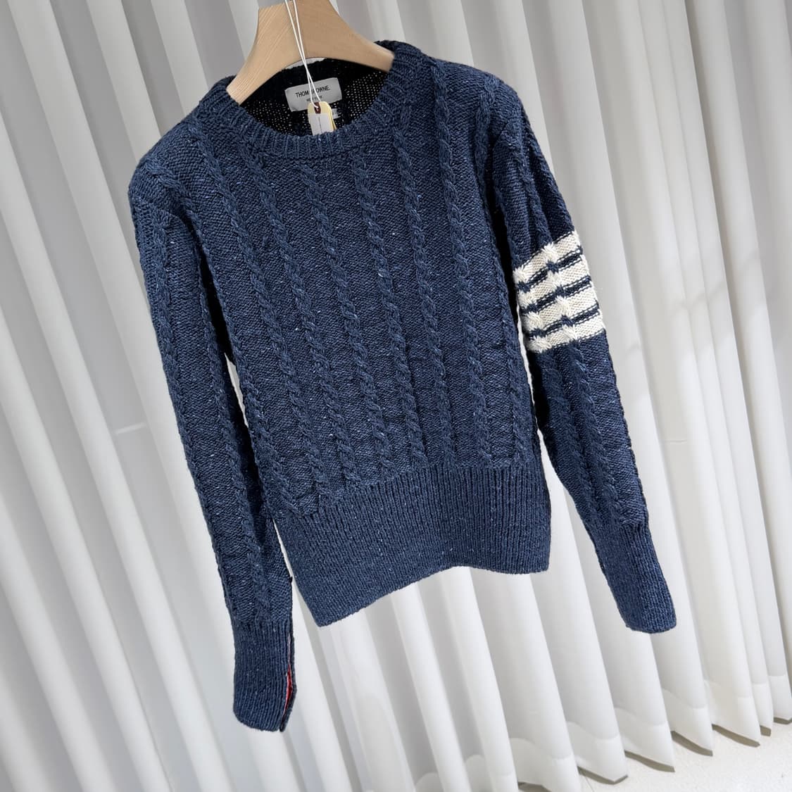 (A+/3) / 톰브라운 사선완장 도네갈 트위스트 케이블 니트 스웨터 상품이미지3
