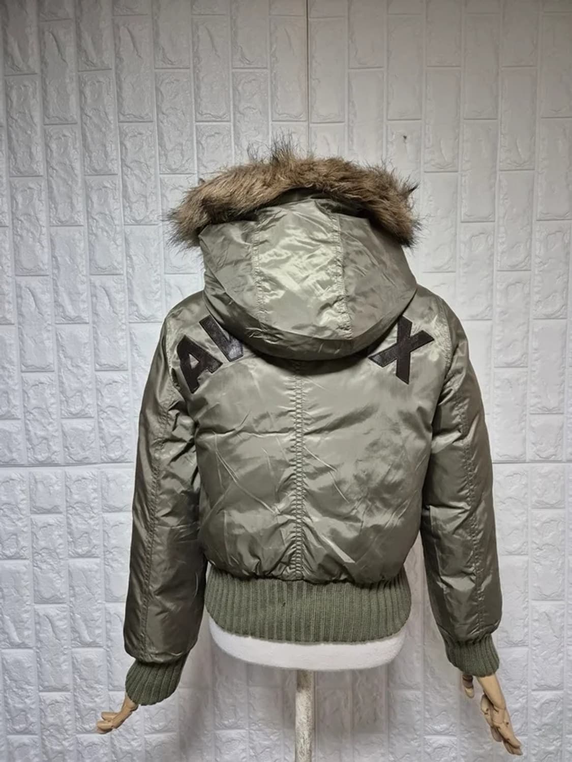 아비렉스 ma1 봄버 자켓 n2b 퍼 후드 항공점퍼 카키색 상품이미지3