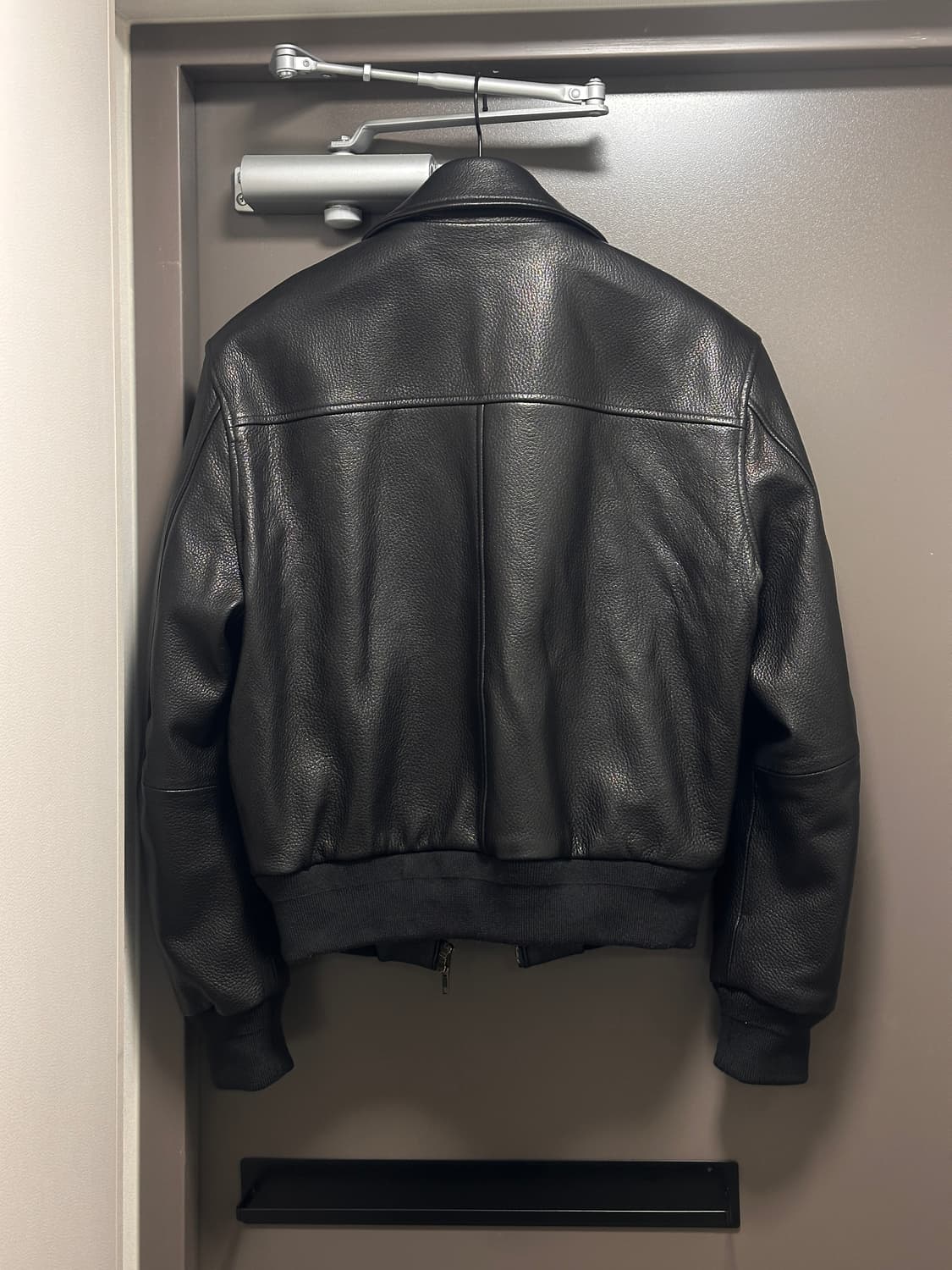 노이어 고트 슈렁큰 레더 블루종 블랙 50사이즈 상품이미지2