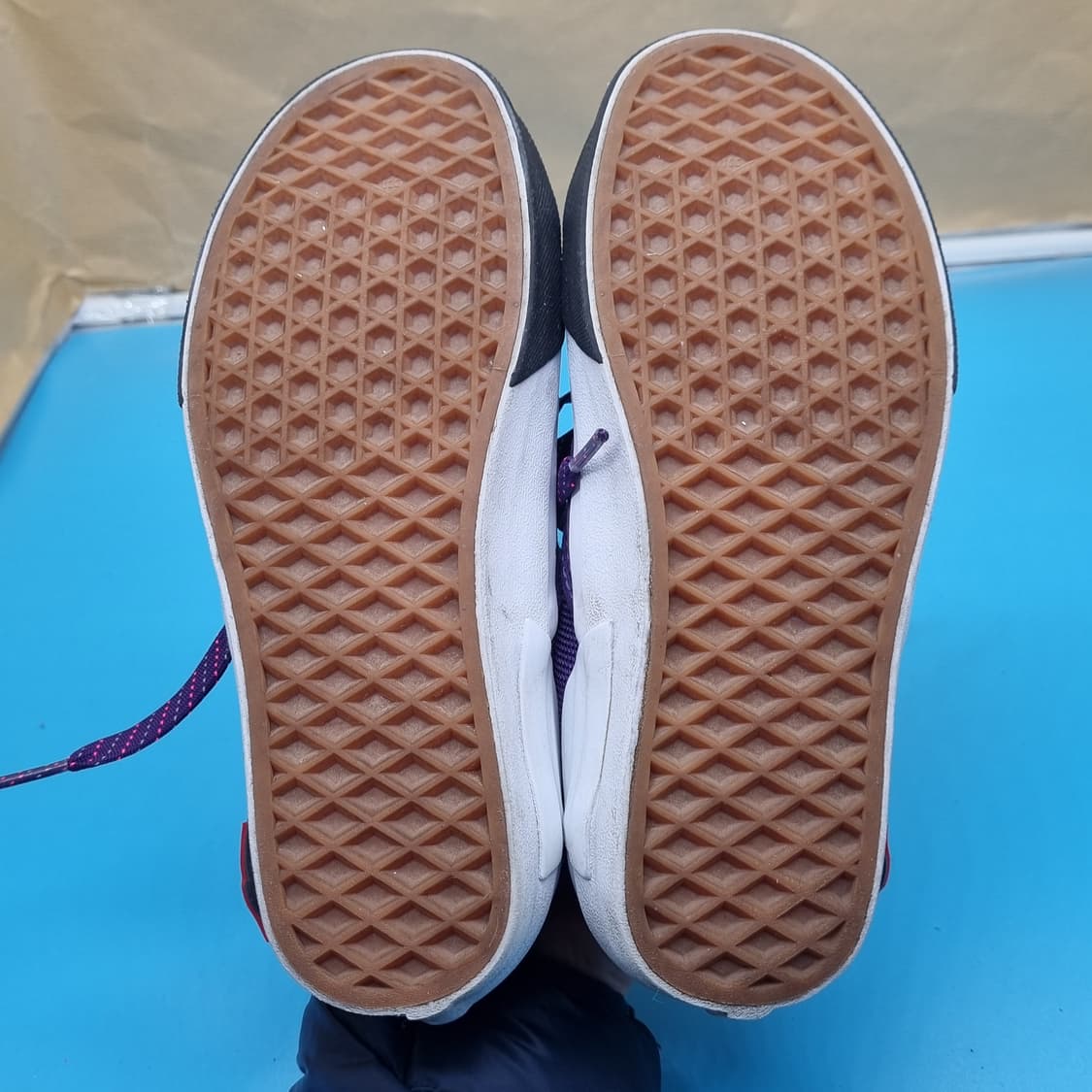 반스 퍼플 스니커즈 220 상품이미지3