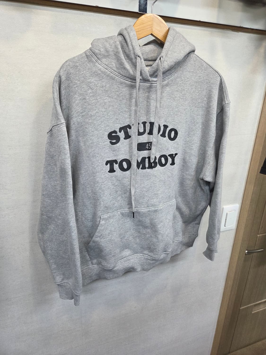 스튜디오 톰보이 기모 오버핏 후드티 프리  상품이미지5