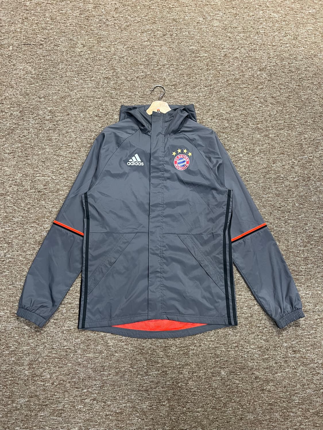 아디다스 바이에르뮌헨 레인 자켓 100 상품이미지1