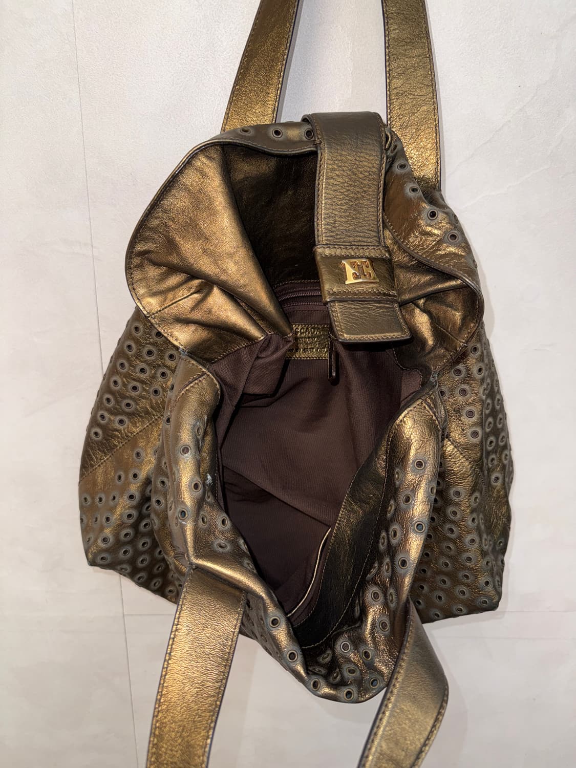 ESCADA gold punching buckle tote bag 상품이미지5