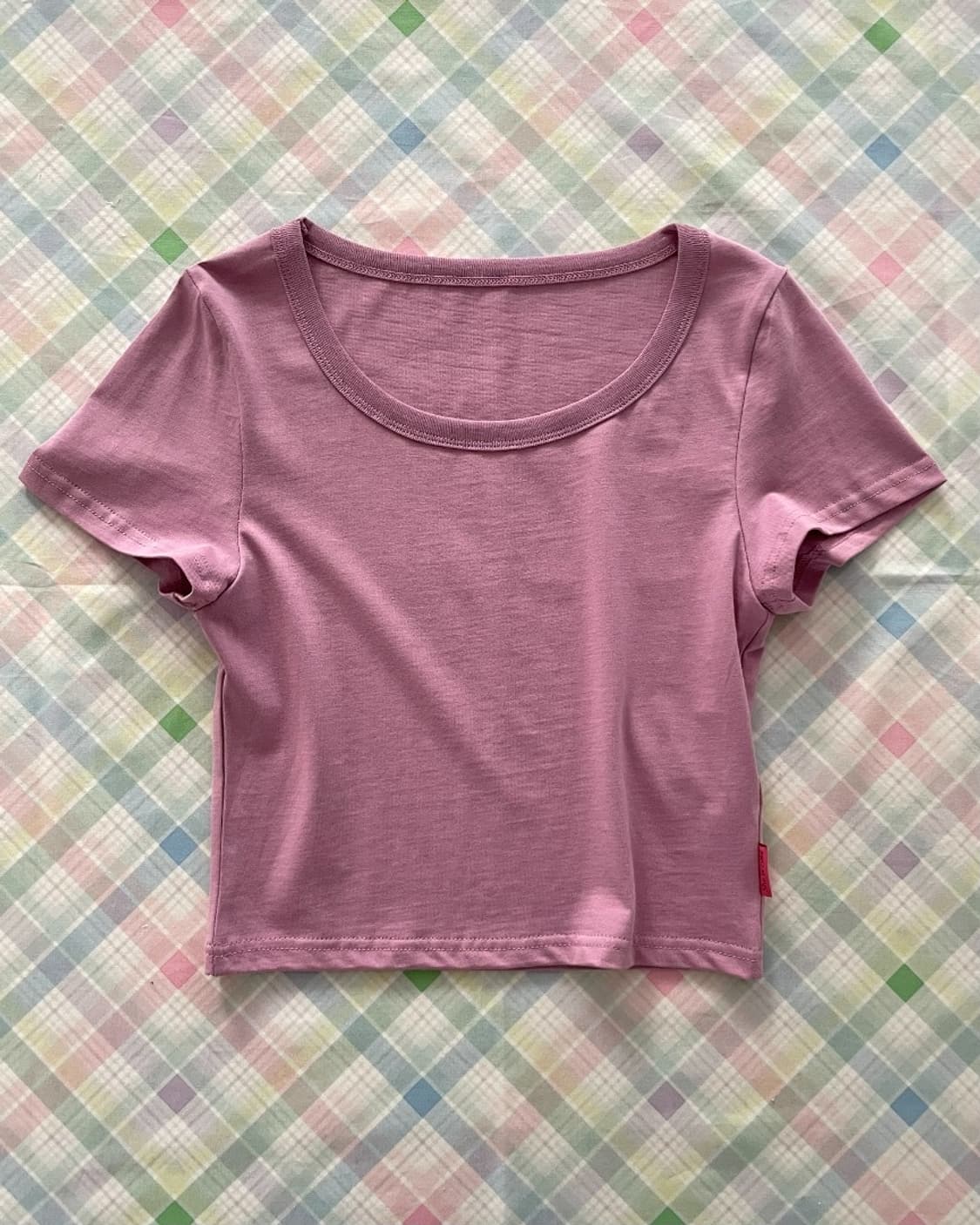 쉬이즈큐트 수피마U넥 핑크 1번 착용 상품이미지2