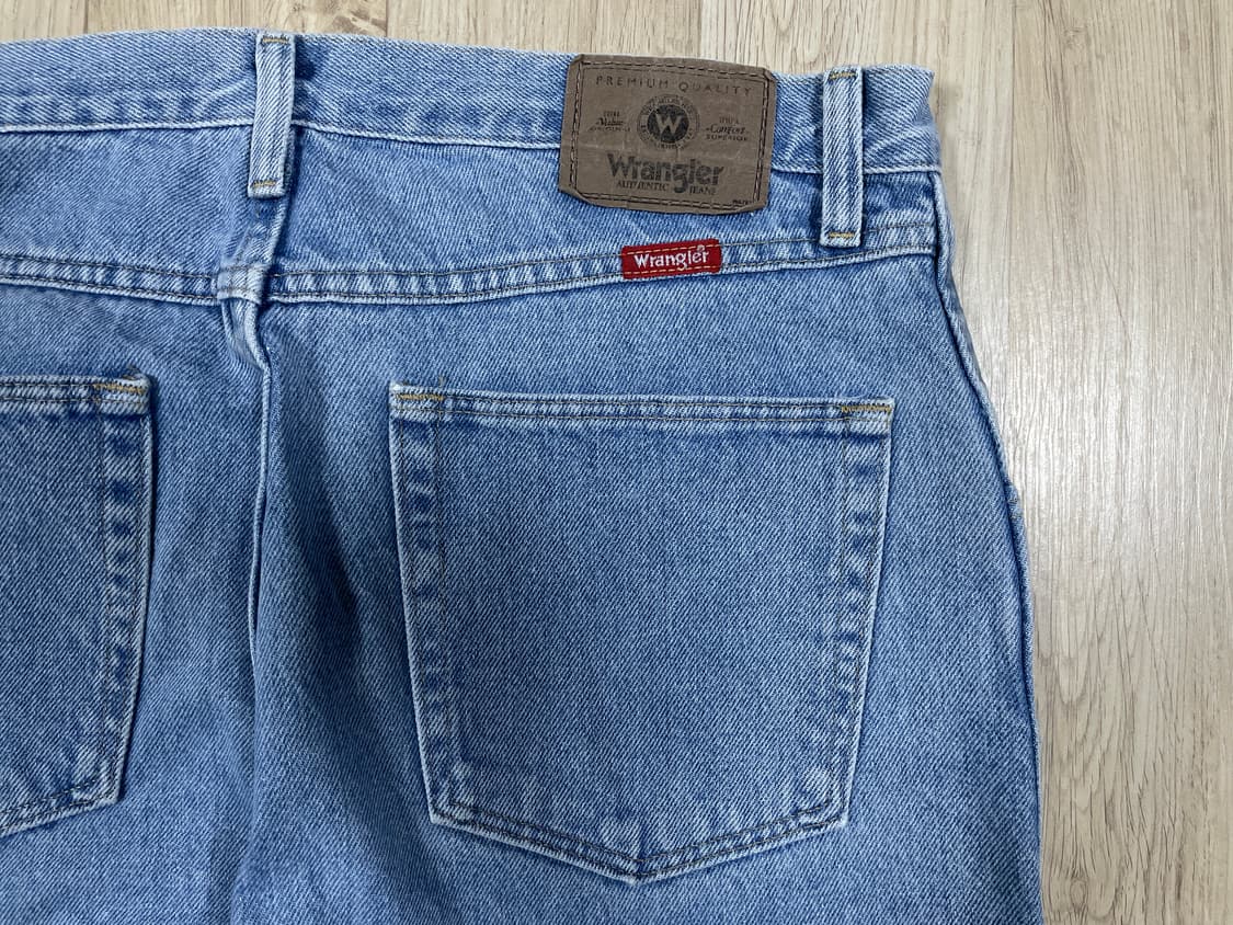 34) 00's 랭글러 미국판 레귤러핏 연청워싱 데님팬츠 상품이미지9