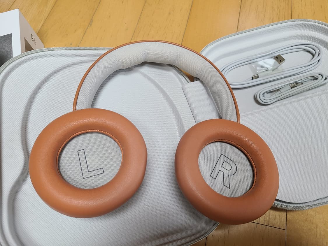 뱅앤올룹슨 Beoplay HX 팀버 무선 헤드폰 상품이미지8