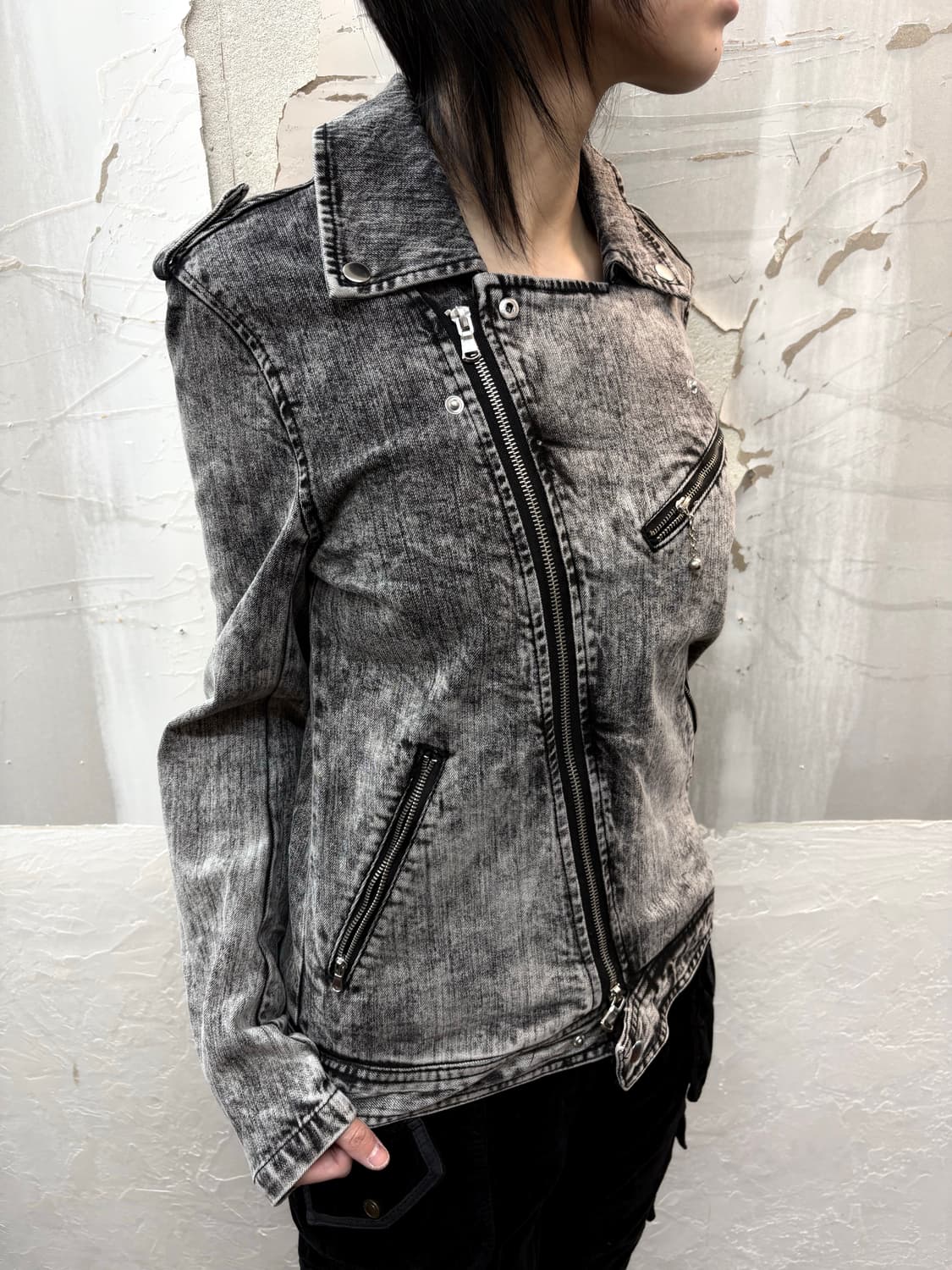 grey washed denim jacket 상품이미지3