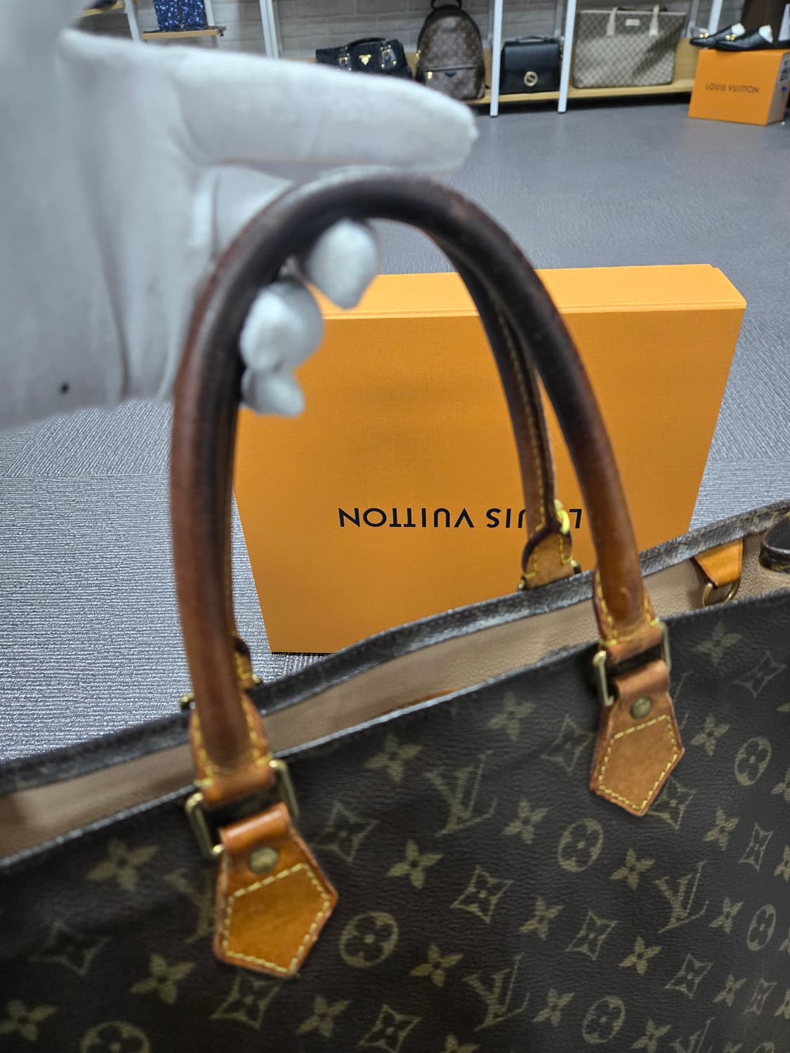 [특가][정품]루이비통 삭플라 토트백 상품이미지5