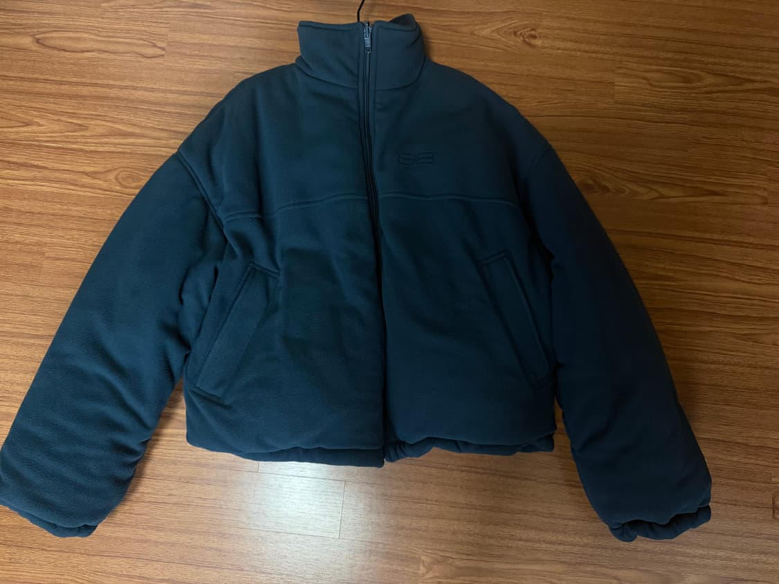 [1] 발렌시아가 리버시블 크롭 푸퍼 블루그린/네이비 상품이미지3