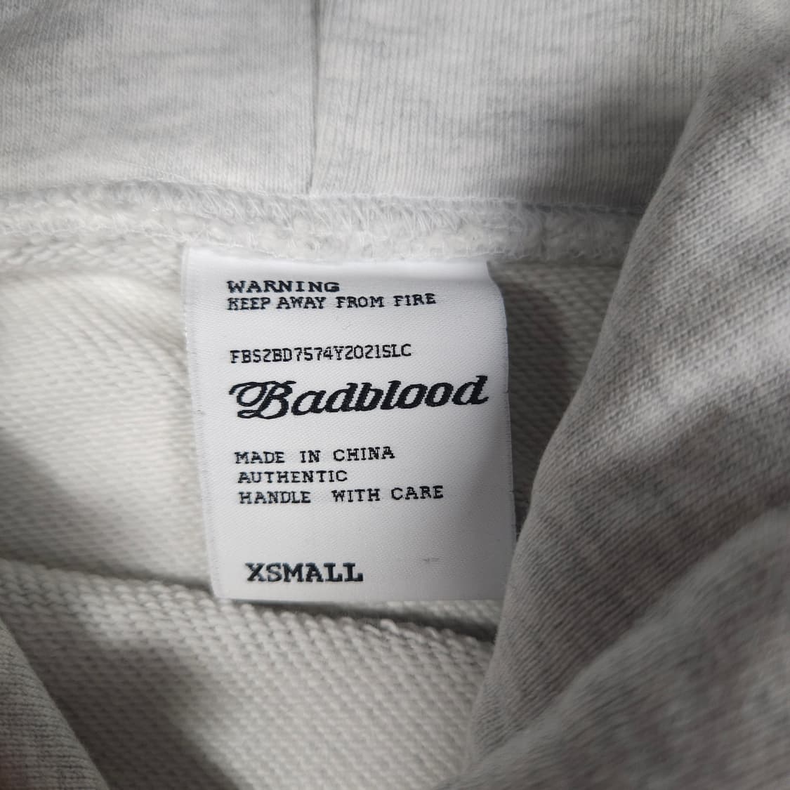 배드블러드 크롭 후드티  상품이미지3