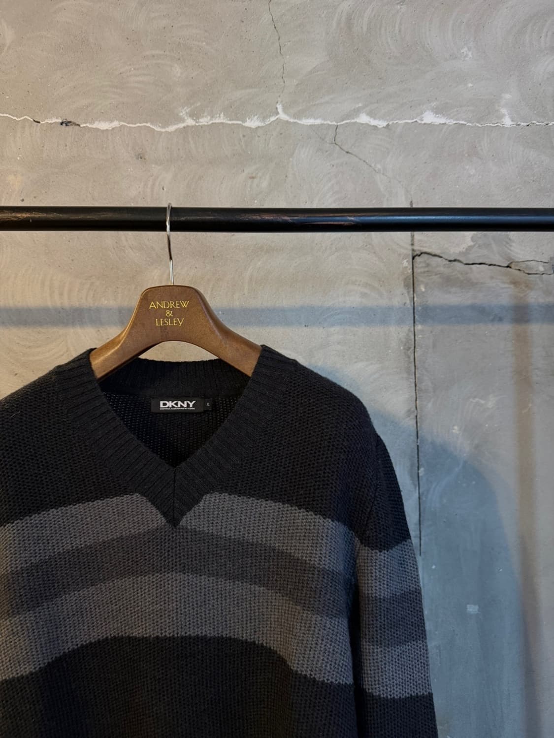 DKNY 브이넥 니트 105 상품이미지4