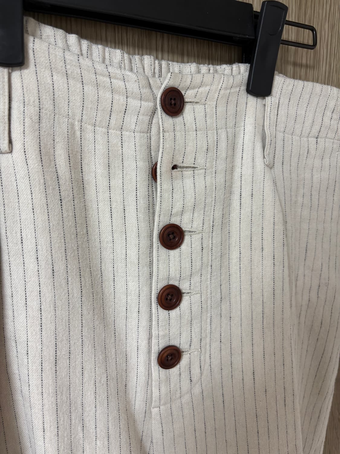 Hansol Kim. Curved wool pants 상품이미지2