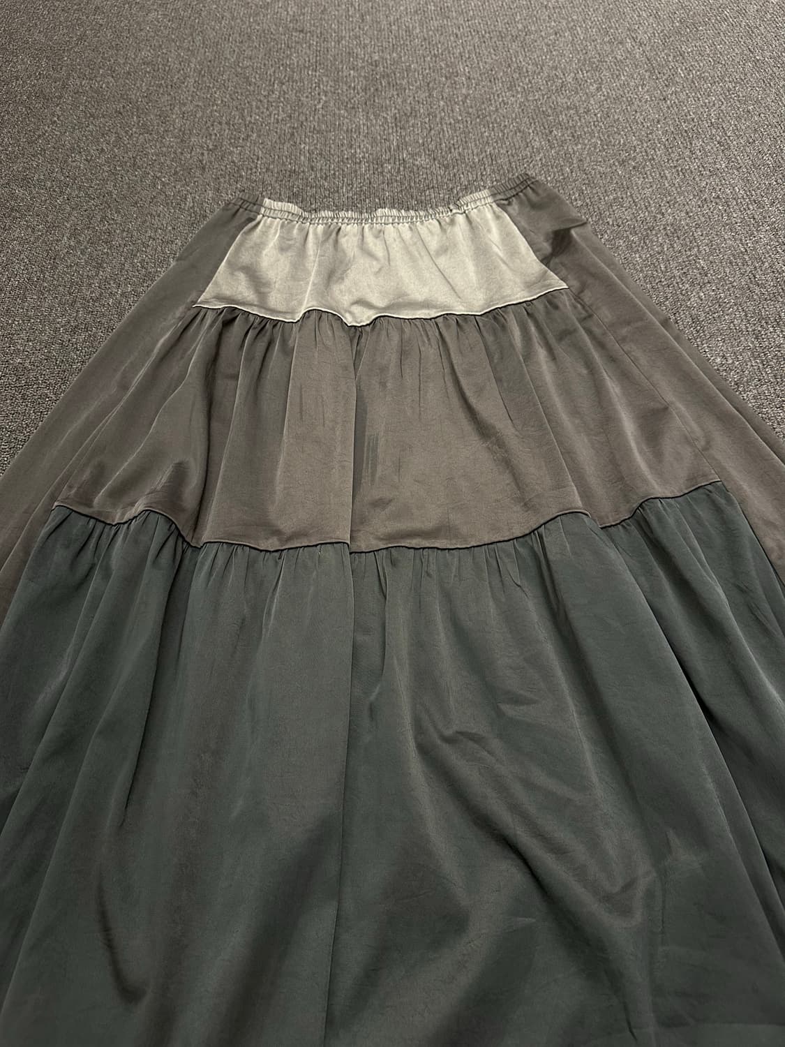 OS)Japanese vintage 브라운 새틴배색 플레어 스커트 상품이미지3