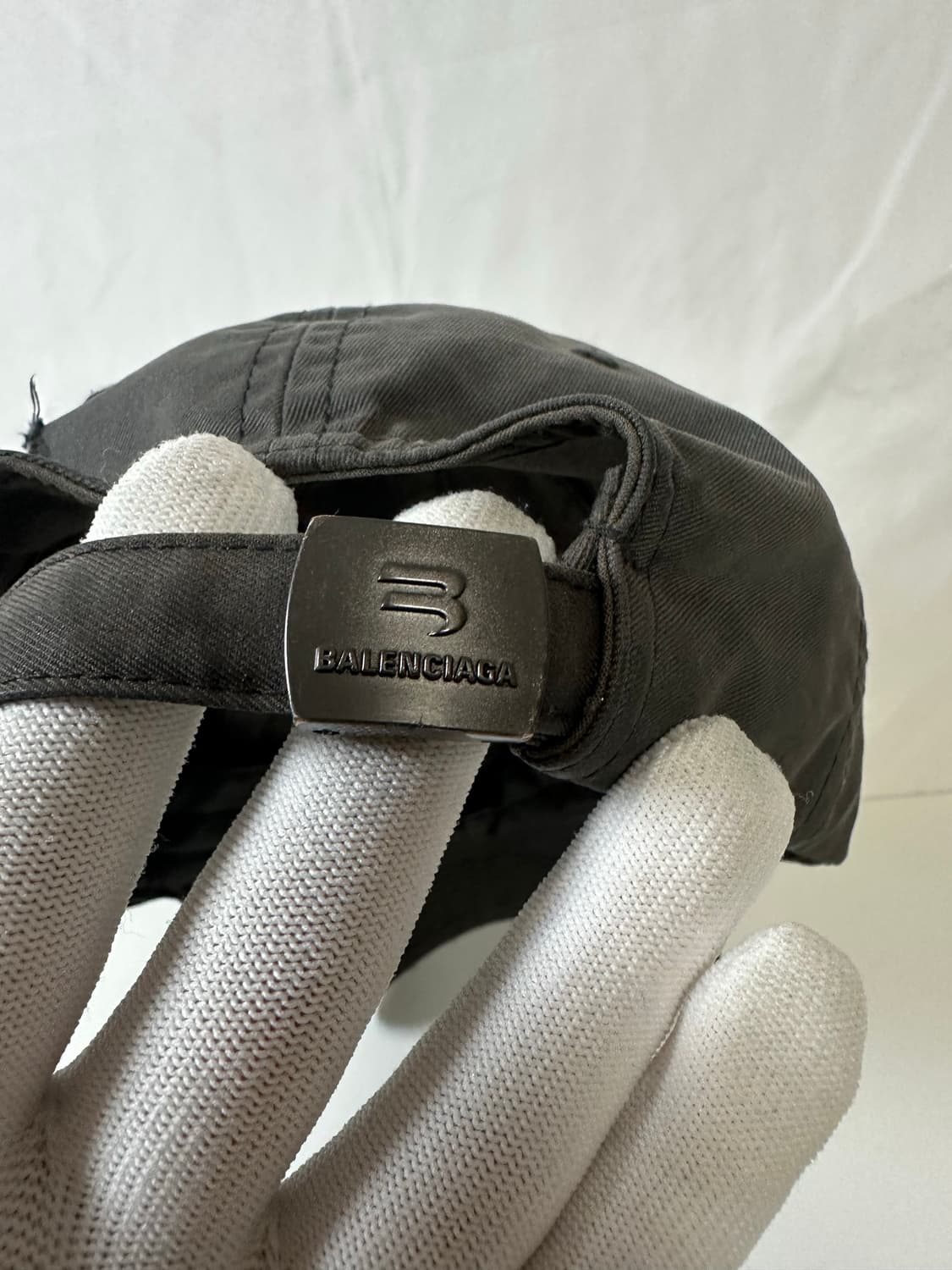 (59/L) 발렌시아가 스포티B 선페이드 볼캡 상품이미지5