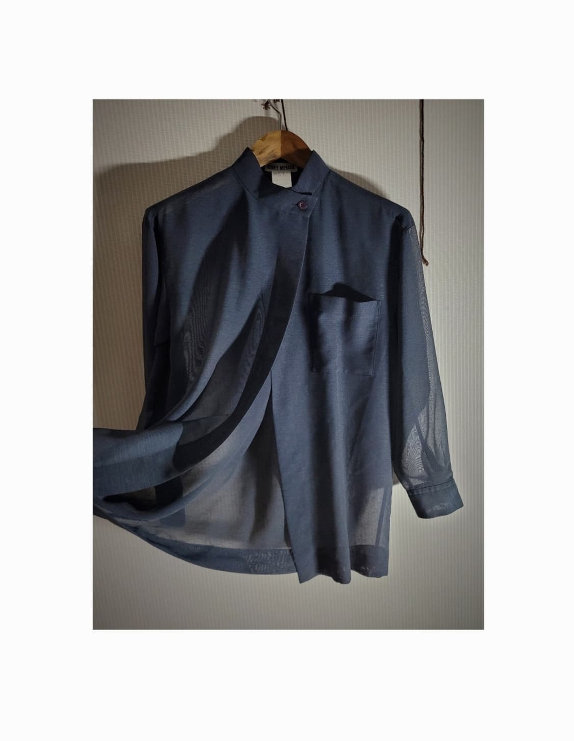 이세이미야케 투 버튼 시스루 셔츠 상품이미지1