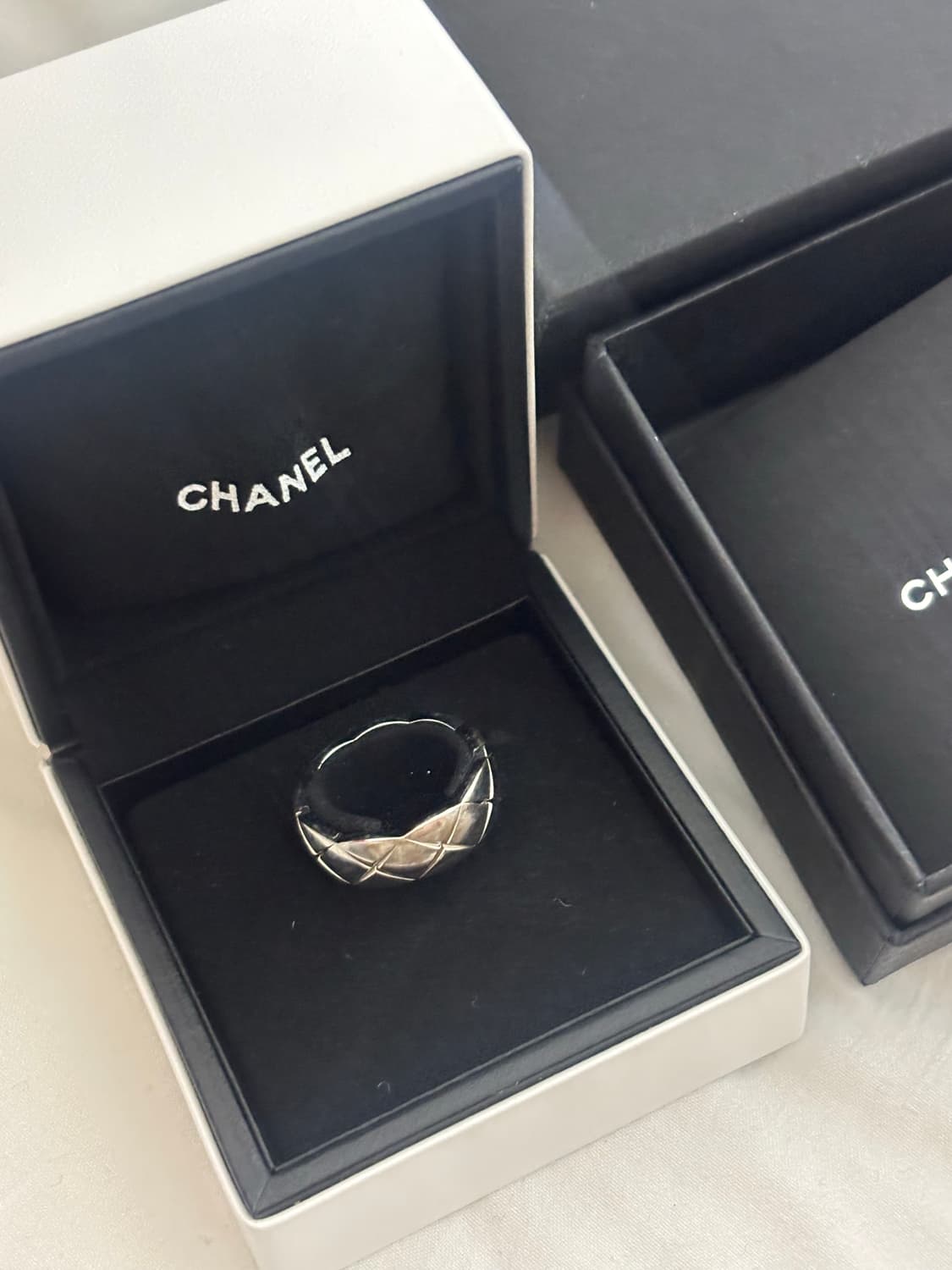 샤넬 코코크러쉬 스몰 화이트골드 55호(매장구매) 상품이미지2