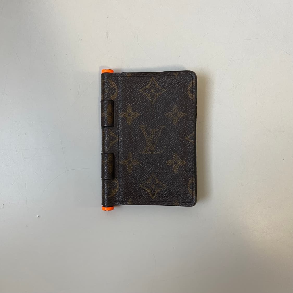 [Free] 루이비통 버질아블로 힌지 포켓 오거나이저 카드 지갑 상품이미지2