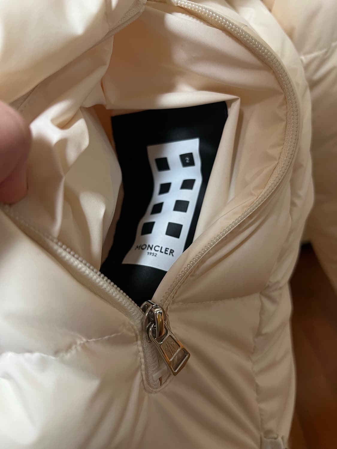 몽클레어 리버시블 1952 양털 패딩 (🔥톰포드 아우터 교환 적극 환영 상품이미지7