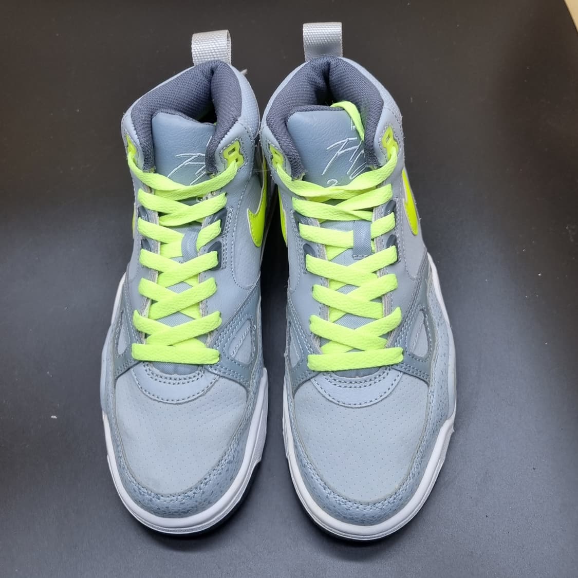 나이키 플라이트13. 여성미드235 상품이미지2