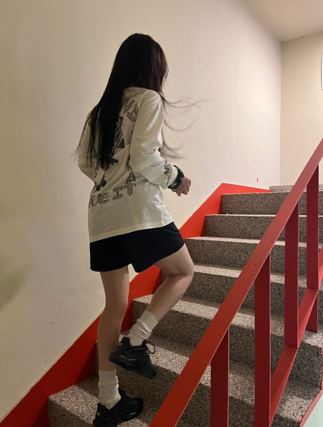 23'SS Ganni White Long Sleeve T-Shirt 상품이미지1