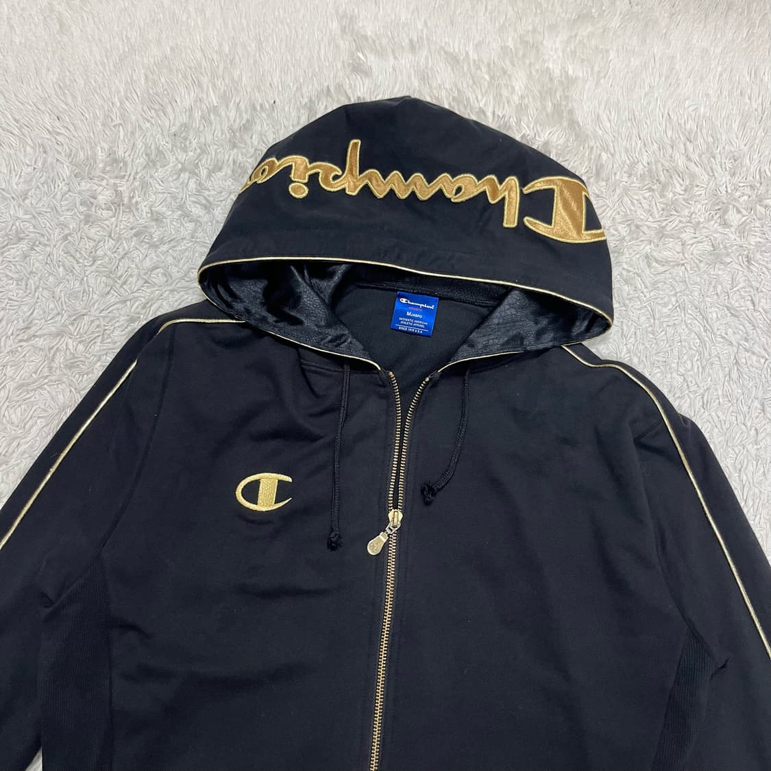 Champion black gold hood jersey 상품이미지5