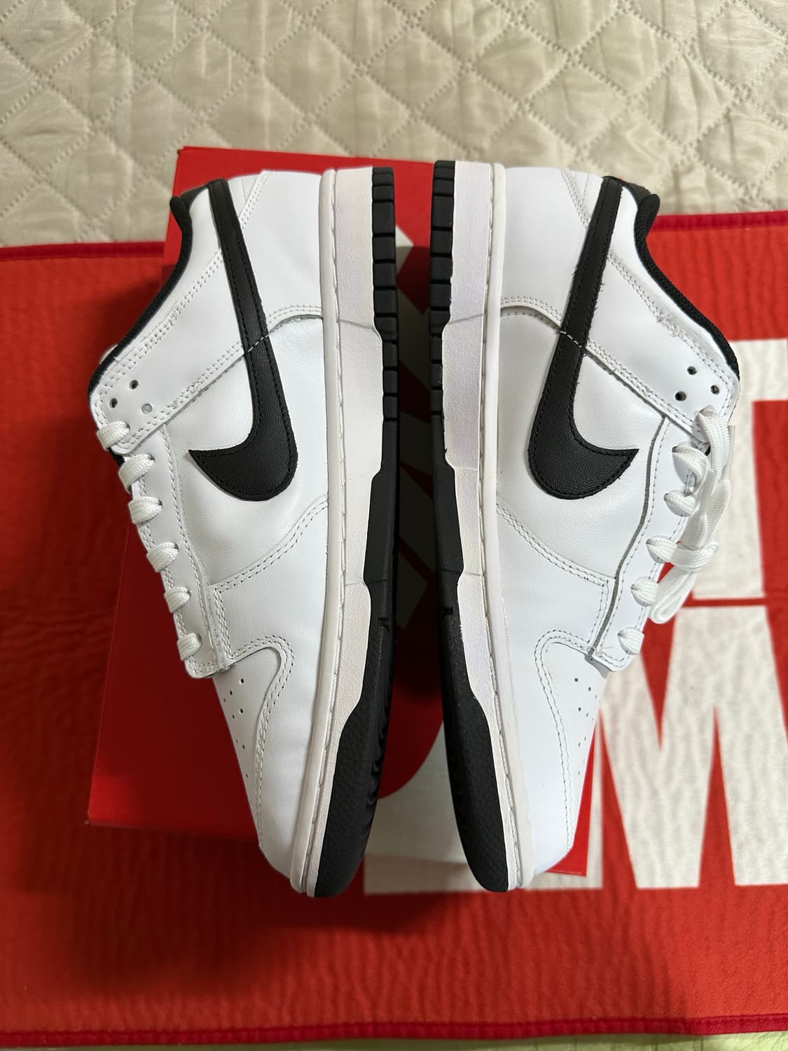 덩크 로우 흰검 우먼즈 290사이즈 상품이미지2